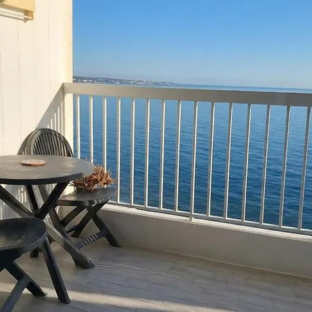 Endless Summer Beachfront With Sea View Apartment *